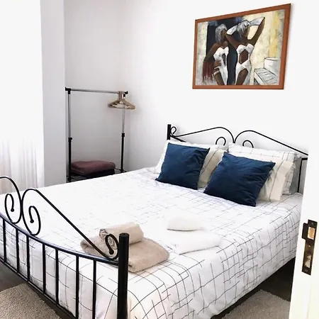 Ocean House Apartment *